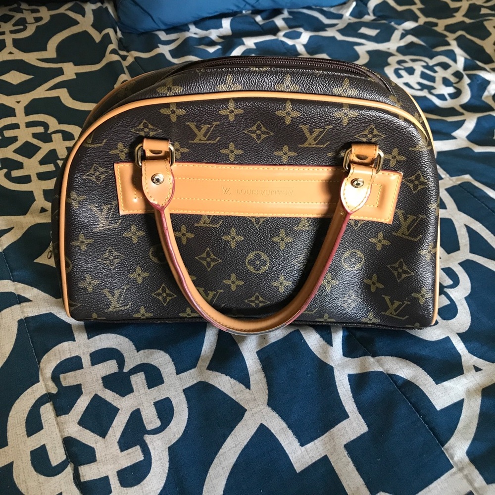 SOLD!!! Vintage Louis Vuitton Bag